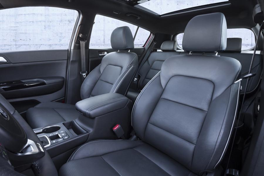 2017 Kia Sportage Specs Pictures Trims Colors Cars Com 2017 Kia Sportage All Years