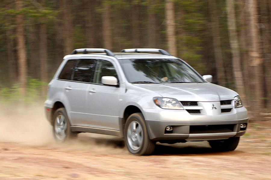 Mitsubishi outlander 2003 года