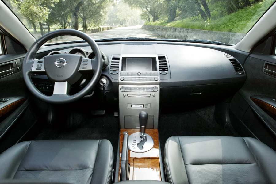 2005 Nissan Murano For Sale >> 2004 Nissan Maxima Specs, Pictures, Trims, Colors || Cars.com 2005 Nissan Murano For Sale >> 2004 Nissan Maxima Specs, Pictures, Trims, Colors || Cars.com