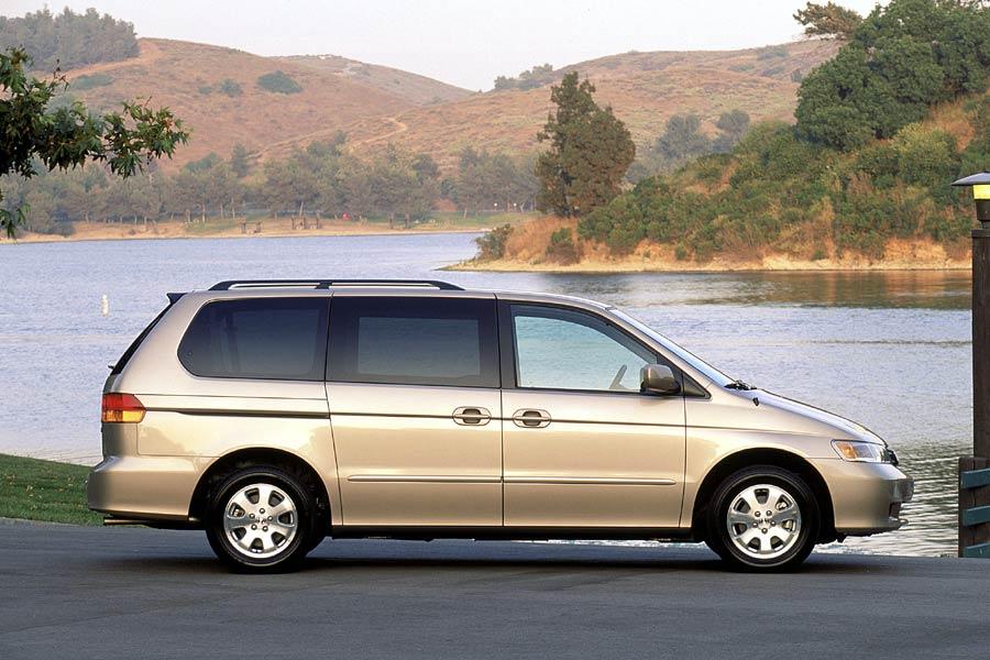 2004 Honda Odyssey Specs, Price, MPG & Reviews