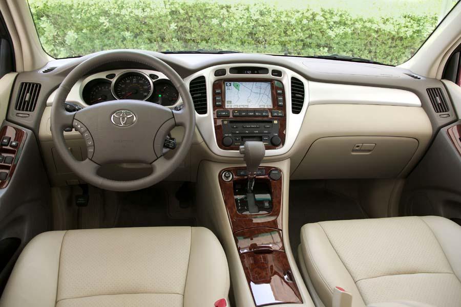 2004 Toyota Highlander Specs, Price, MPG & Reviews | Cars.com