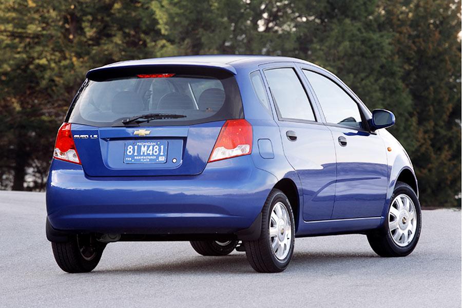 2004 Chevrolet Aveo Overview | Cars.com 2004 Chevrolet Aveo Overview | Cars.com