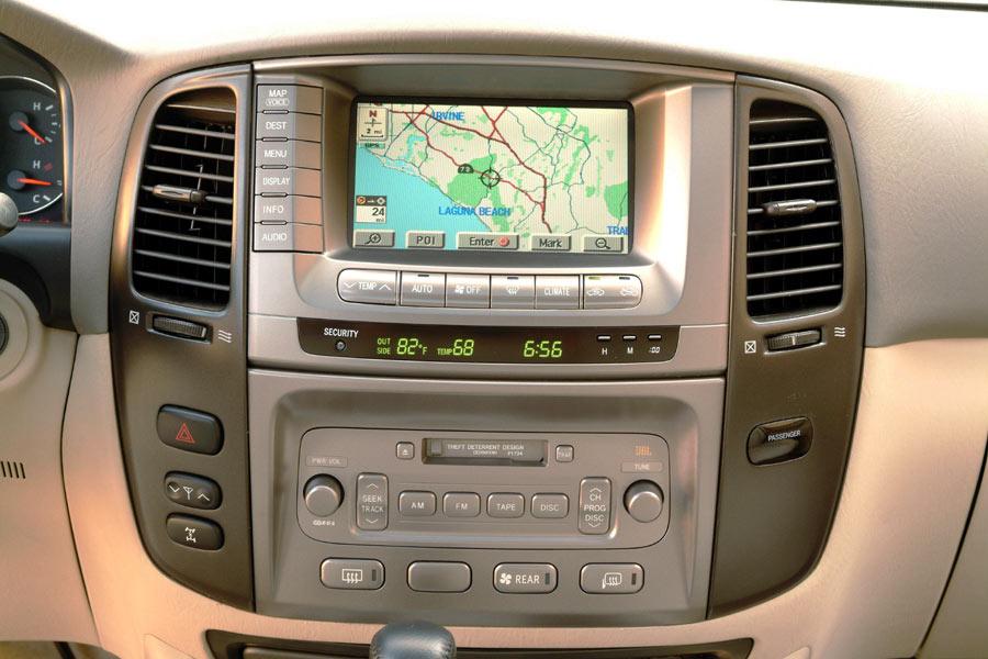 2004 Toyota Land Cruiser Specs, Price, MPG & Reviews | Cars.com