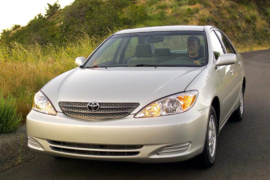 2004 Toyota Camry Specs, Price, MPG & Reviews | Cars.com