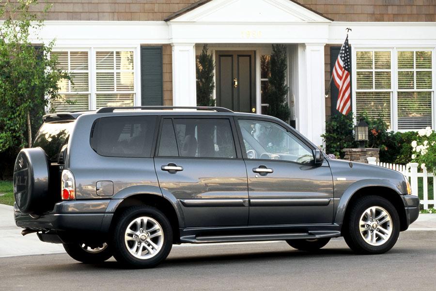 2004 Suzuki XL7 Specs, Price, MPG & Reviews