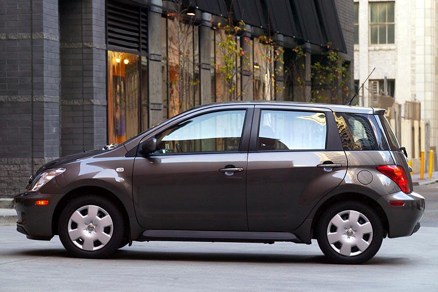 2005 Scion xA Reviews, Specs and Prices | Cars.com 2005 Scion xA Reviews, Specs and Prices | Cars.com