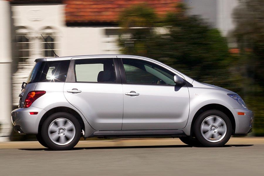 Bestluxury Cars Com >> 2005 Scion xA Overview | Cars.com Bestluxury Cars Com >> 2005 Scion xA Overview | Cars.com