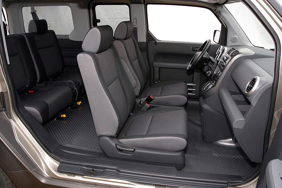 2005 Honda Element Specs Pictures Trims Colors Cars Com Available Range 3 351 10 631 Trims4 Combined Mpg 22 23 Seats 4