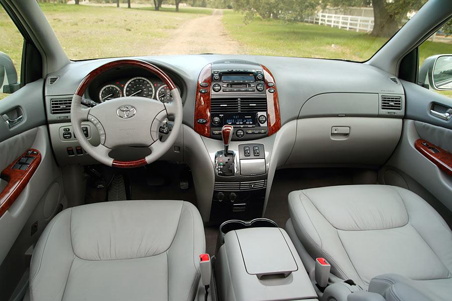 2015 Toyota Sienna For Sale >> 2005 Toyota Sienna Specs, Pictures, Trims, Colors || Cars.com 2015 Toyota Sienna For Sale >> 2005 Toyota Sienna Specs, Pictures, Trims, Colors || Cars.com