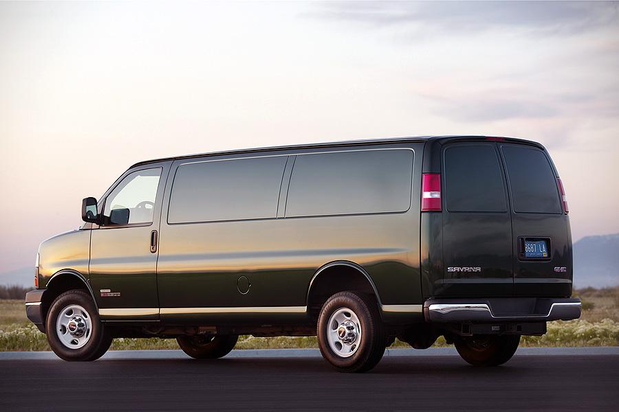 2007 GMC Savana 1500 Specs, Price, MPG & Reviews