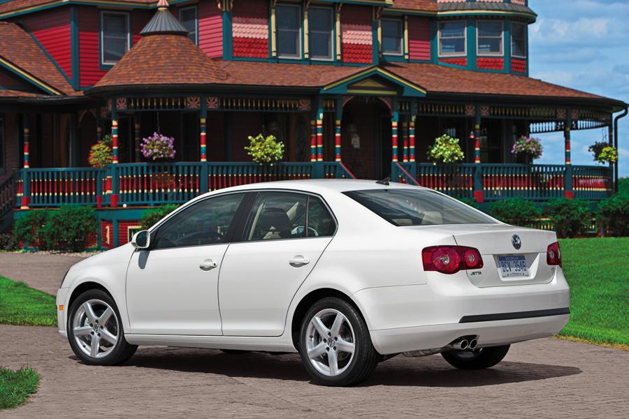 2009 Volkswagen Jetta Specs, Price, MPG & Reviews | Cars.com