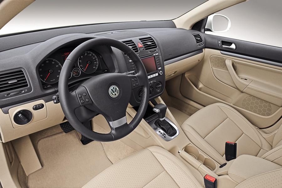 Jetta 5 бежевый салон