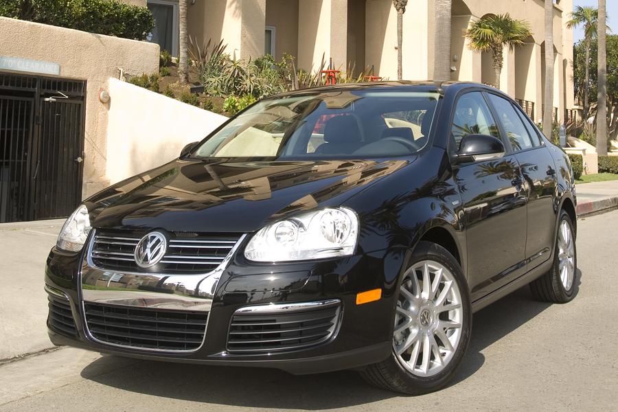 2009 Volkswagen Jetta Specs, Price, MPG & Reviews | Cars.com