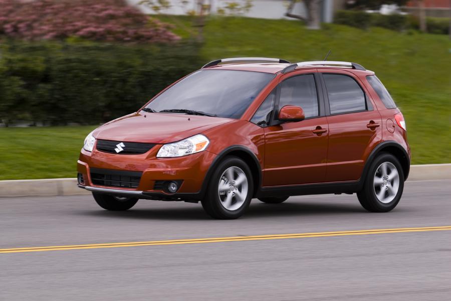 2009 Suzuki SX4 Specs, Price, MPG & Reviews