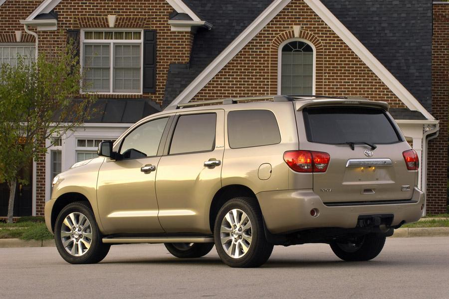 2009 Toyota Sequoia Specs, Price, MPG & Reviews | Cars.com