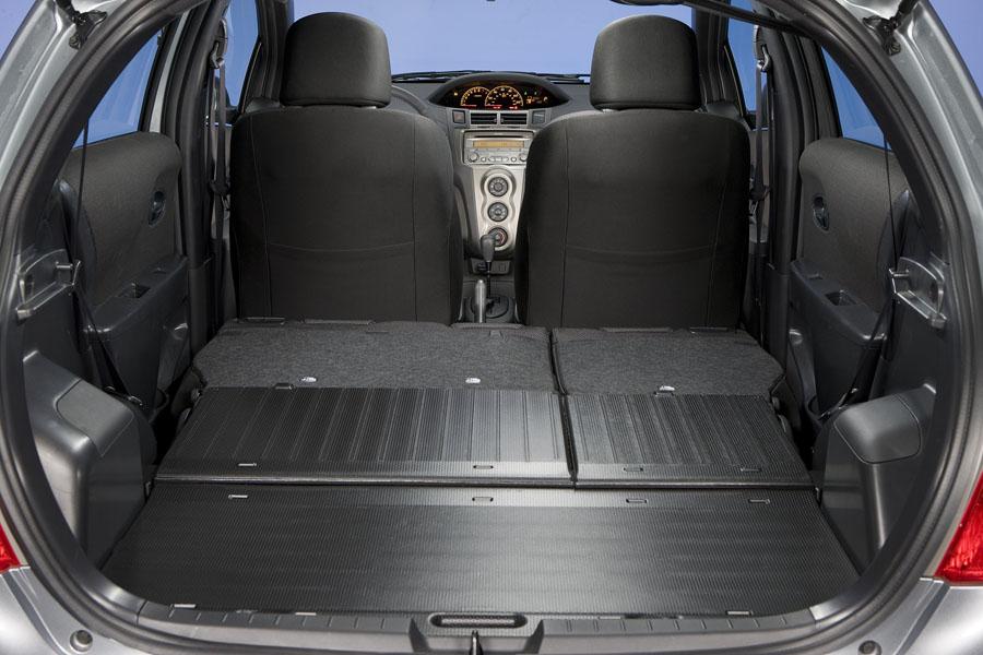 2017 Hyundai Accent Sedan >> 2009 Toyota Yaris Specs, Pictures, Trims, Colors || Cars.com 2017 Hyundai Accent Sedan >> 2009 Toyota Yaris Specs, Pictures, Trims, Colors || Cars.com