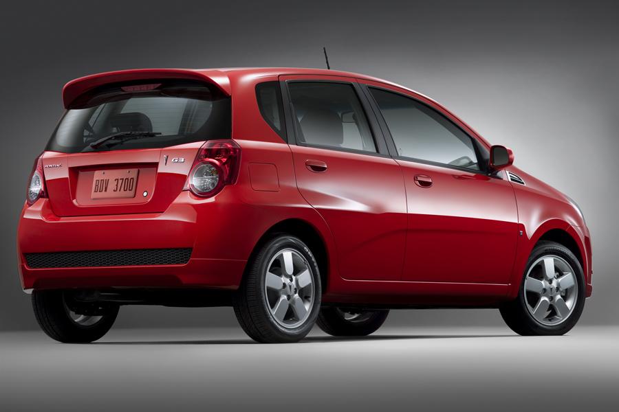 2009 Pontiac G3 Specs, Price, MPG & Reviews