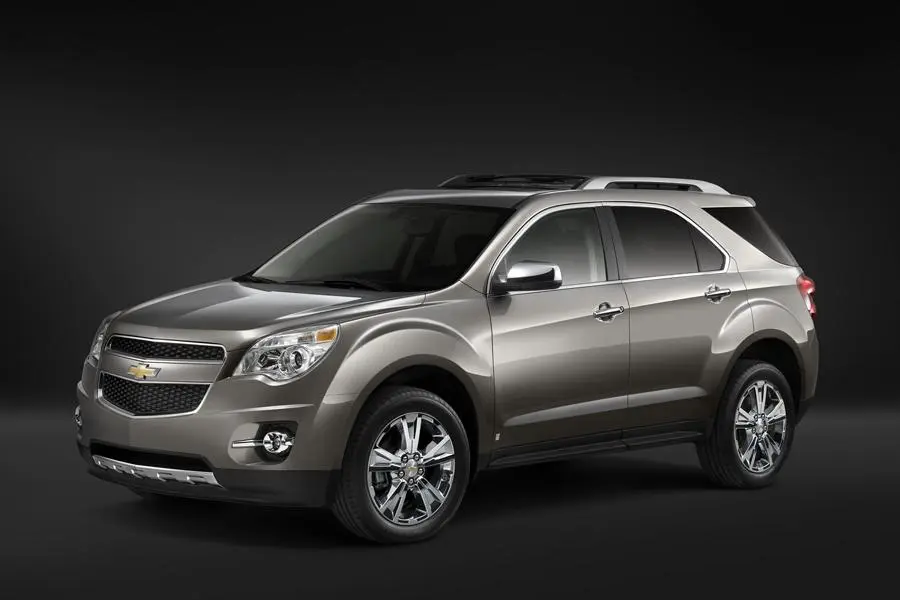2010 chevy equinox white