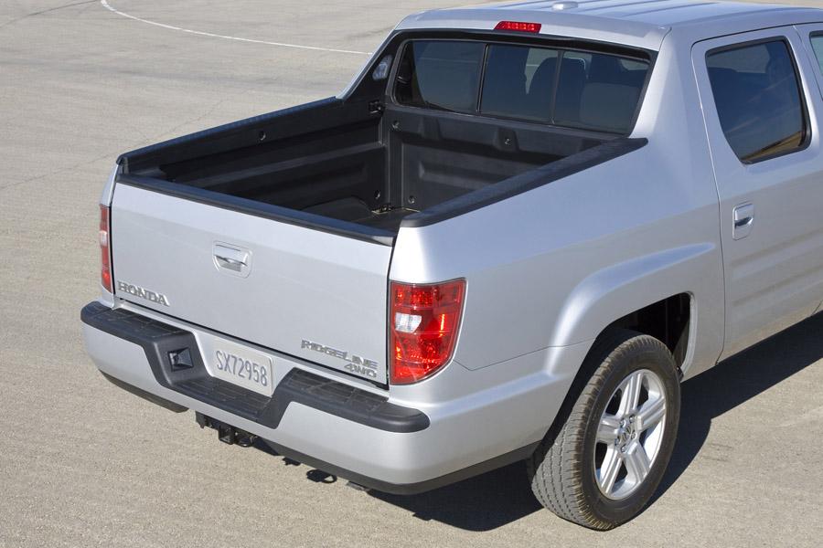 2010 Honda Ridgeline Reviews, Specs and Prices | Cars.com