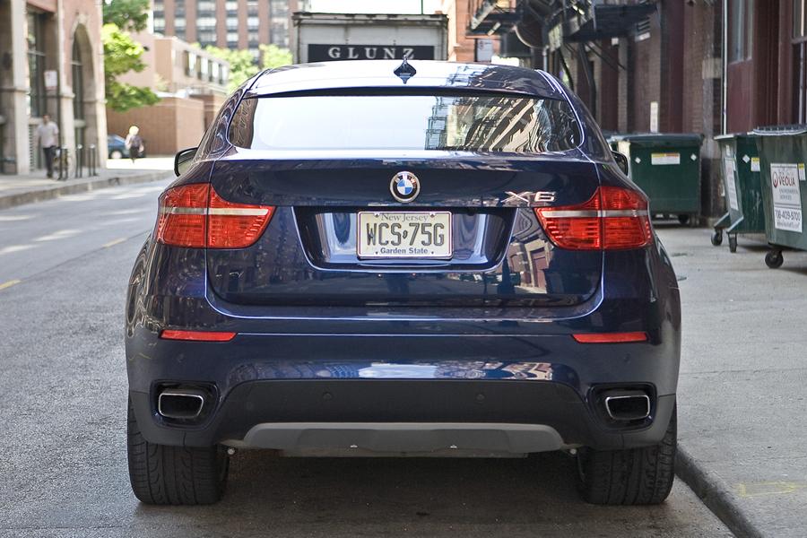 2010 BMW X6 Specs, Price, MPG & Reviews