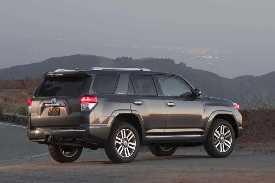 2010 Toyota 4Runner Reviews, Specs and Prices | Cars.com 2010 Toyota 4Runner Reviews, Specs and Prices | Cars.com
