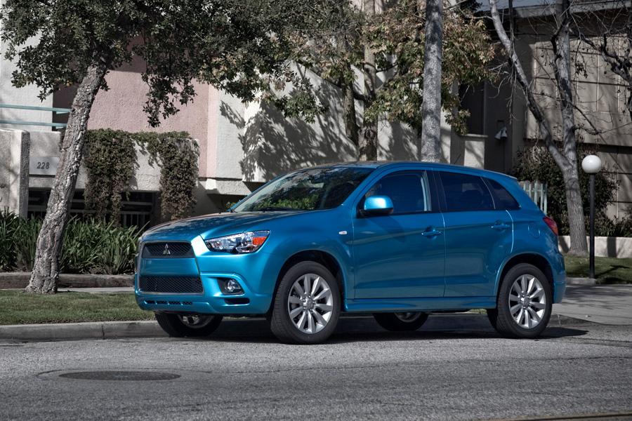 Mitsubishi Outlander Sport SUV