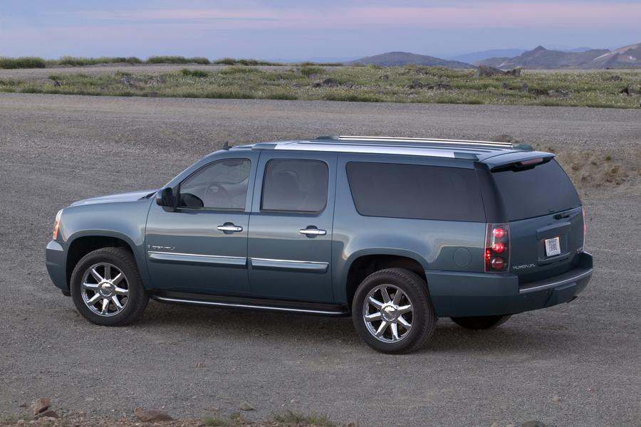 2015 Gmc Denali For Sale >> 2011 GMC Yukon XL Specs, Pictures, Trims, Colors || Cars.com 2015 Gmc Denali For Sale >> 2011 GMC Yukon XL Specs, Pictures, Trims, Colors || Cars.com