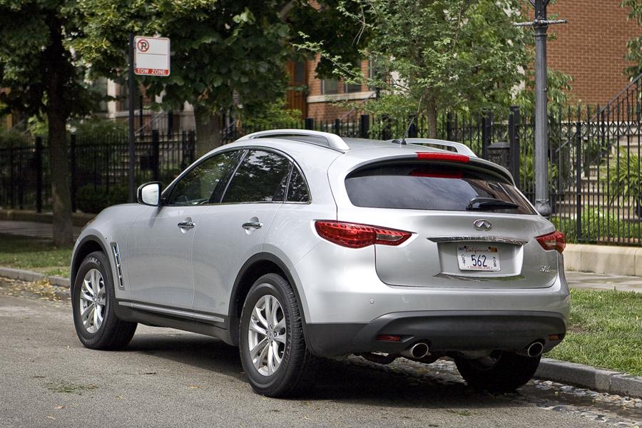 2011 INFINITI FX35 Specs, Price, MPG & Reviews | Cars.com