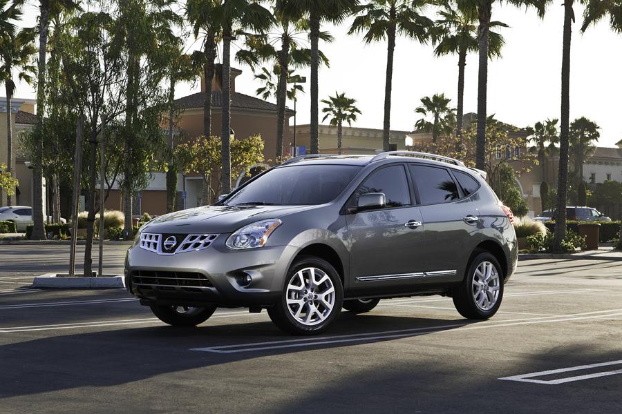 2011 Nissan Rogue Overview | Cars.com 2011 Nissan Rogue Overview | Cars.com