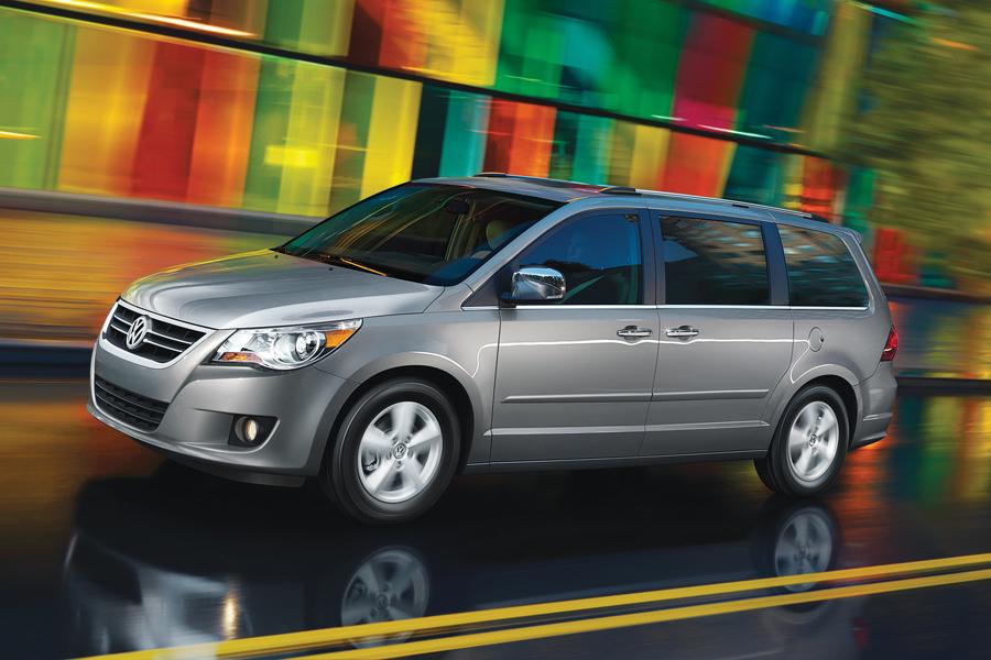 2011 Volkswagen Routan Specs, Price, MPG & Reviews | Cars.com