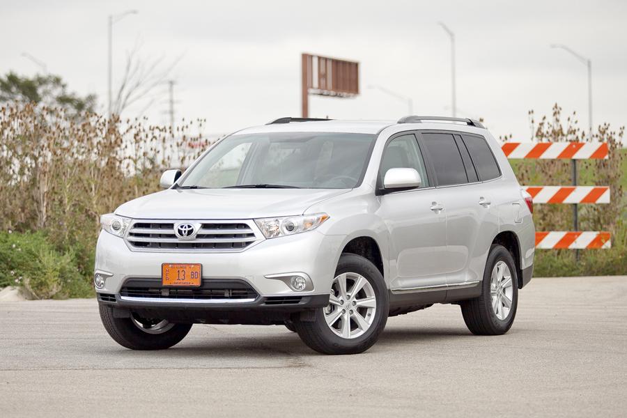 2012 Toyota Highlander Specs, Price, MPG & Reviews