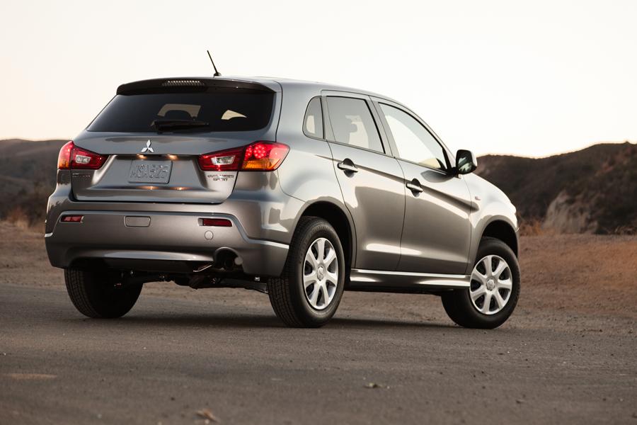 2012 Mitsubishi Outlander Sport Specs, Price, MPG & Reviews
