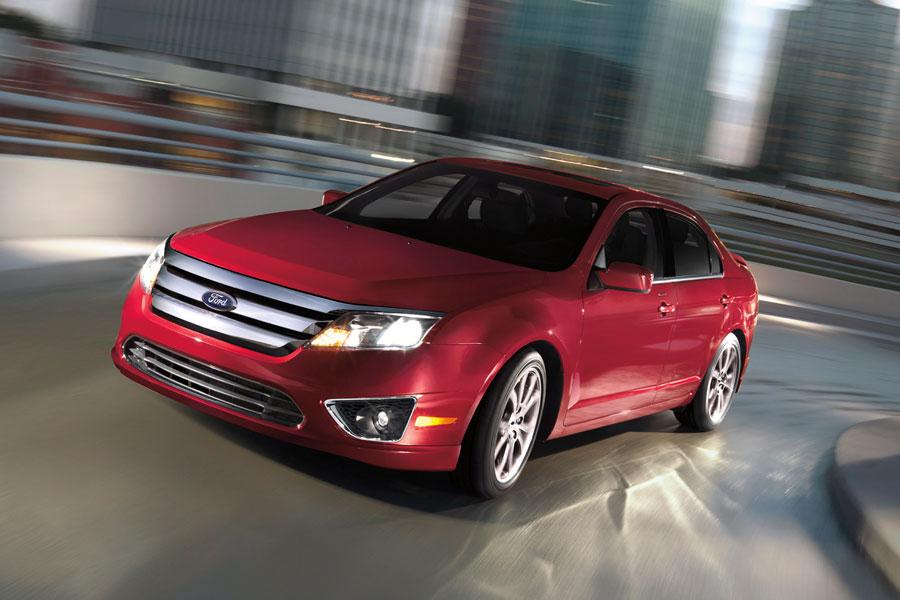 Ford Fusion 2010 седан