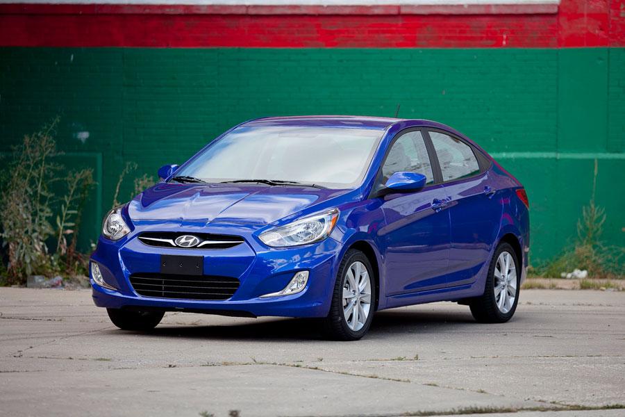 2012 Hyundai Accent Specs, Price, MPG & Reviews