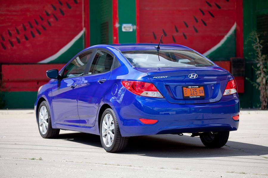 2012 Hyundai Accent Specs, Price, MPG & Reviews
