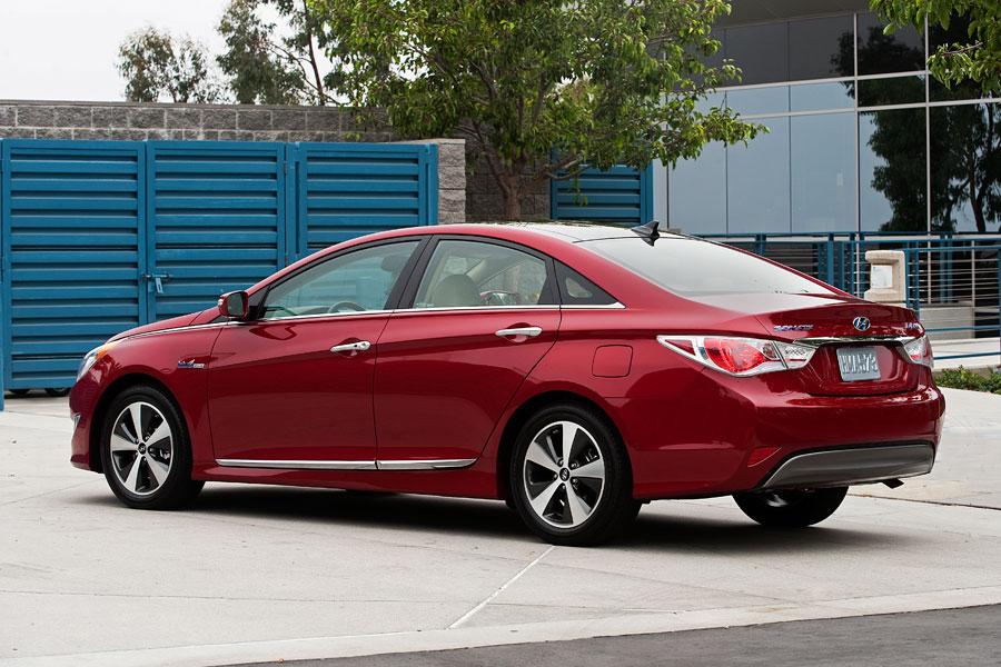 2015 Hyundai Sonata Hybrid >> 2012 Hyundai Sonata Hybrid Reviews, Specs and Prices | Cars.com 2015 Hyundai Sonata Hybrid >> 2012 Hyundai Sonata Hybrid Reviews, Specs and Prices | Cars.com