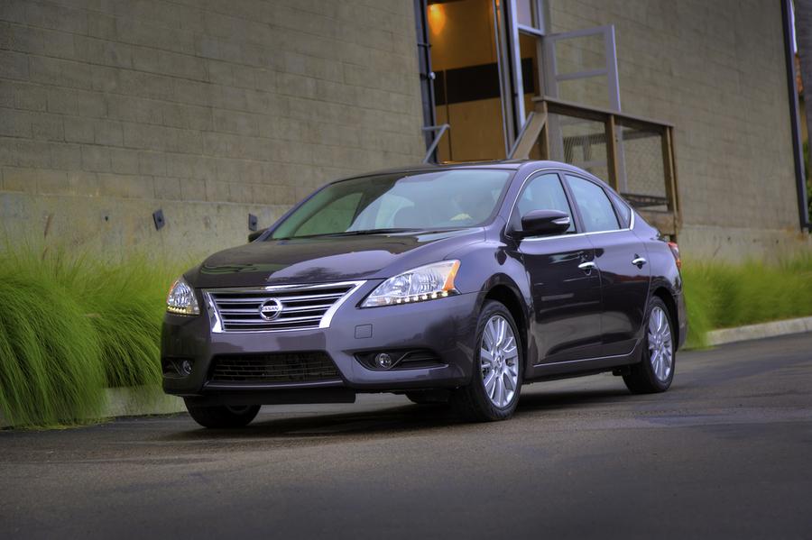2013 Nissan Sentra Overview | Cars.com 2013 Nissan Sentra Overview | Cars.com