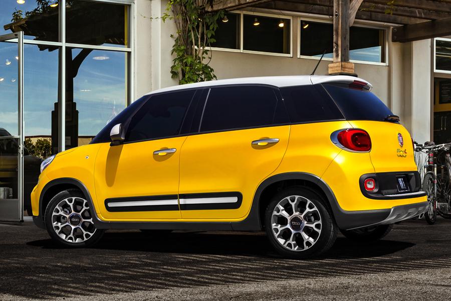2014 FIAT 500L Specs, Price, MPG & Reviews