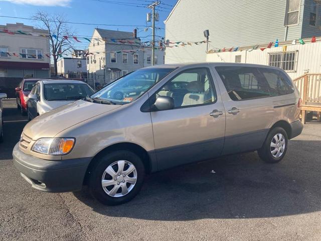 2001 sienna van
