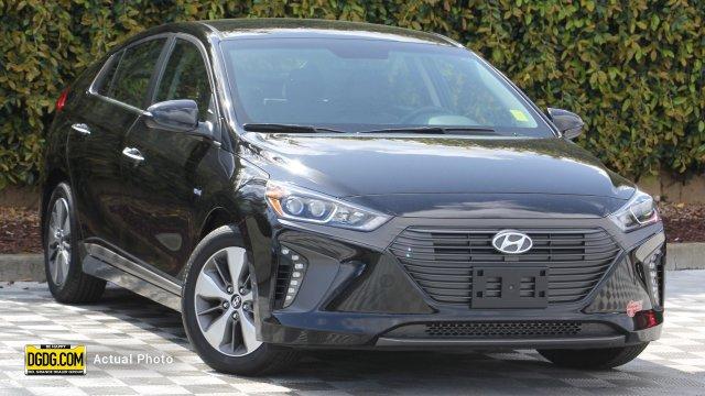2017 Toyota Prius Prime Expert Reviews Specs And Photos Cars 24 700